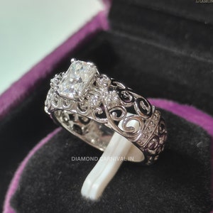 Anillo de compromiso vintage con moissanita de corte radiante, anillo de compromiso único, anillo de diamantes de lujo para aniversario.
