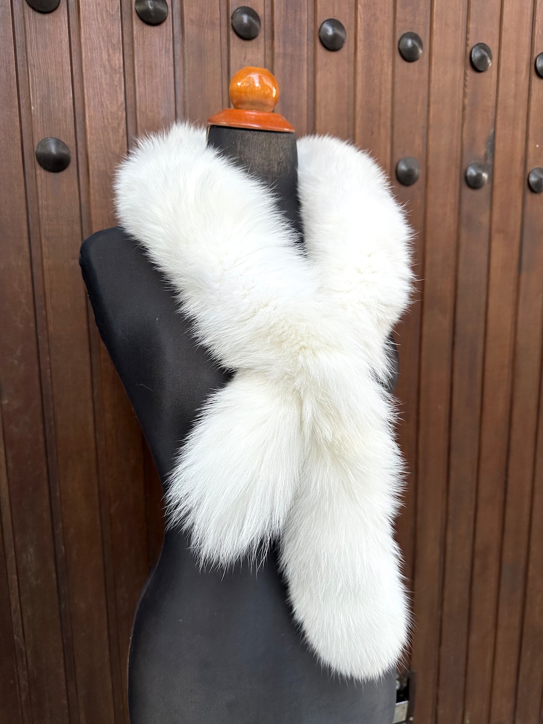 【極美品】PAMEO POSE FOX TAIL FAKE FUR SCARF New Natural Fox Fur Tail Shawl Real Fur Scarf at Amazon
