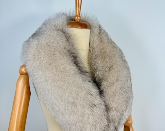 Luxury Fox Fur Collar: Light Beige Winter Stole