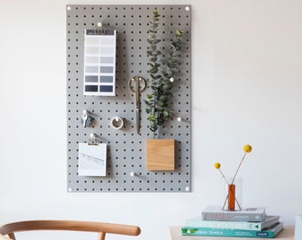 Medium Pegboard Wall Organiser