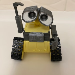 Wall-E Action Figure (Movable Robot Figure)