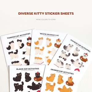 Puede incluir: Cinco hojas de pegatinas con diferentes razas de gatos y actividades. Cada hoja tiene un fondo blanco con ilustraciones coloridas de gatos en varias poses. Las hojas están etiquetadas con la raza de gato y la actividad, como "Actividades de gato tuxedo" y "Actividades de gato naranja".