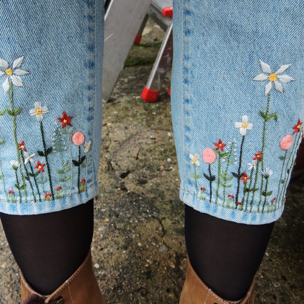 Stickmuster "Liv" und "Reidun"- Stickerei auf DEINER Jeans - Stickservice - Blumenstickerei auf Hose - Ich besticke deine Jeans - Handwerk
