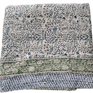 Trapunta Kantha floreale blu: copriletto indiano in cotone fatto a mano, trapunta a blocchi fatti a mano per letto king/queen/twin