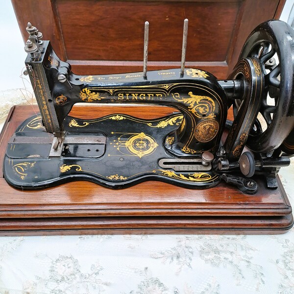 Old Singer Sewing Machine Case Key Etsy