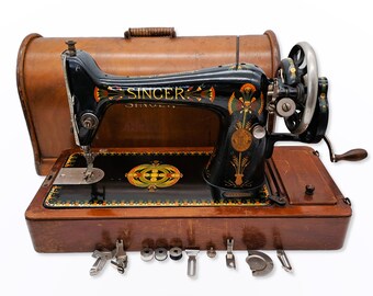 Máquina de coser Singer Crank Año 1923 Modelo 66K Calcomanías Lotus con funda de madera y accesorios