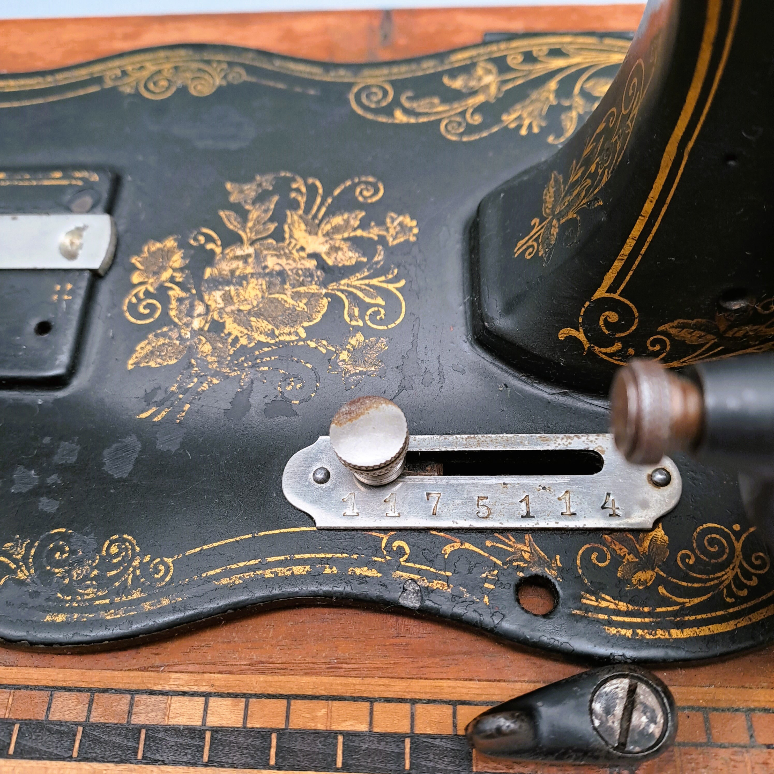 Crank Sewing Machine From the 1800s With a Violinshaped Base Etsy