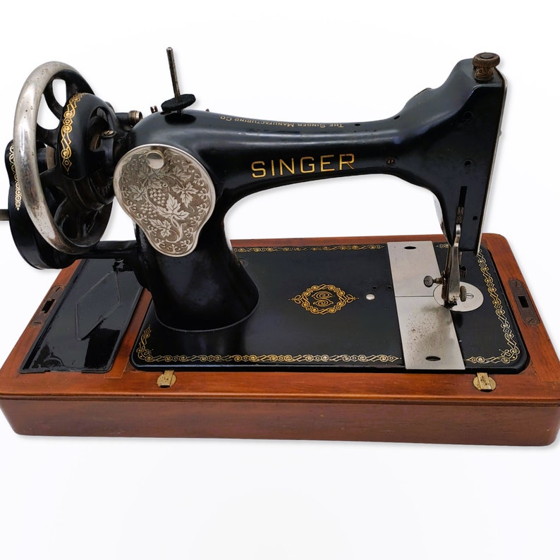 Singer Model 128 Hand Crank Sewing Machine from 1937 with Accessories and Wooden Cover image 2