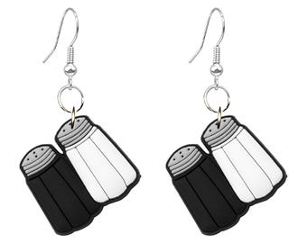 Pendientes colgantes de sal y pimienta: pendientes hechos a mano, joyas ligeras