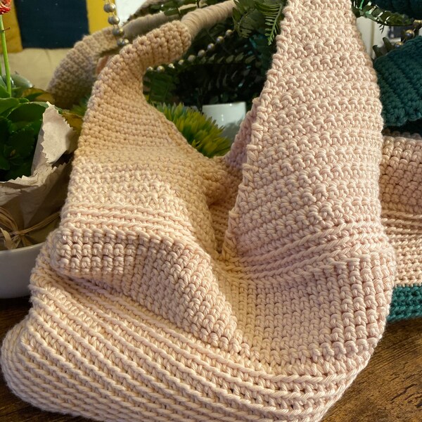 Saashi Crochet Slouchy Hobo Bag