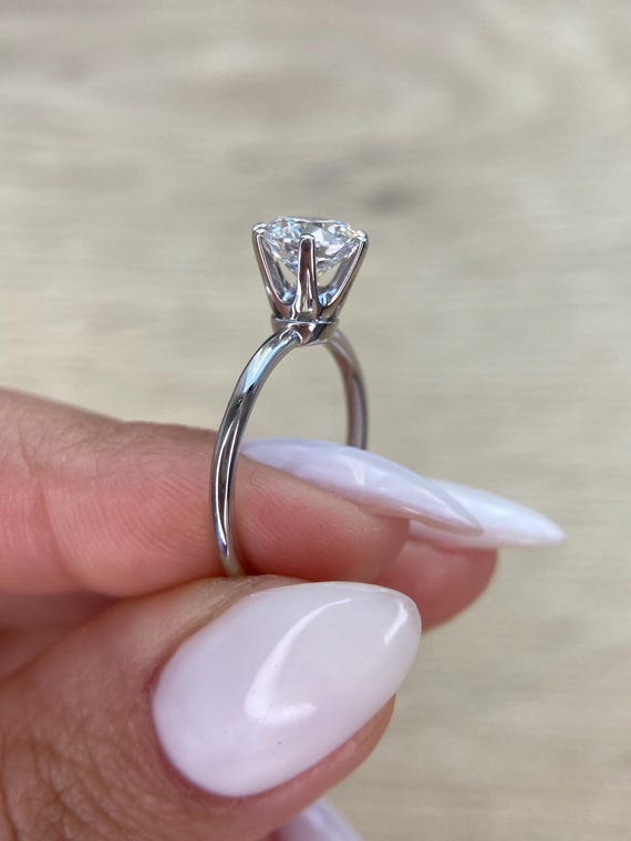 最安値】ラボグロウンダイヤモンド 1.0〜1.1ct/VS1 最安値】ラボ