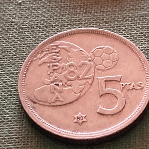 Coins Circulation coin Spain 5 Pesetas 1980 in Star 80