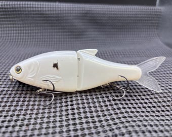 4.9" 3:16 Mini Gizzard Glide KO in Pearl Shad pattern