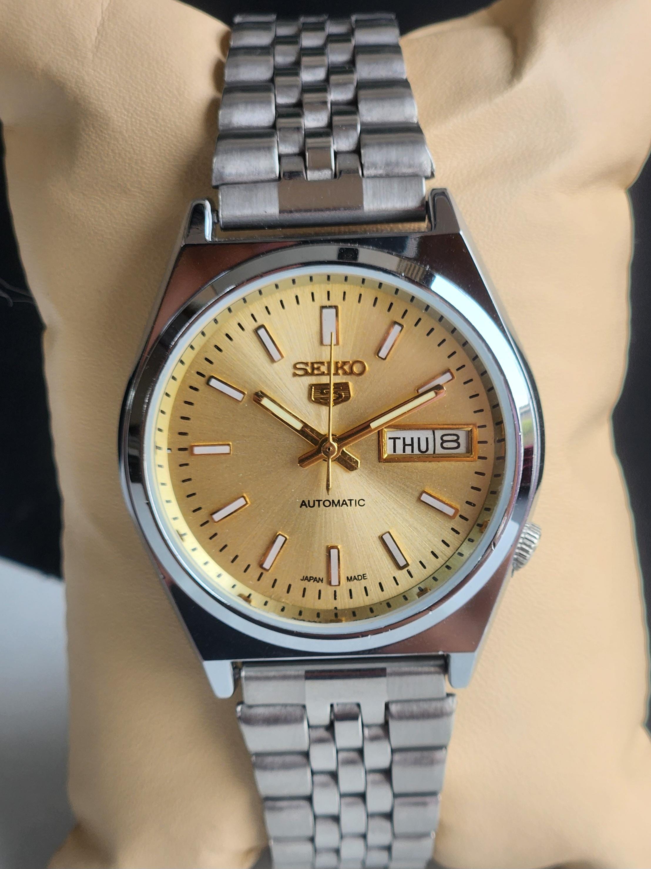 Vintage Seiko SQ Womens President Fluted Bezel Japan Day
