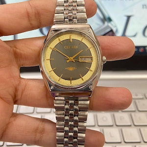 Orologio da polso da uomo giapponese Citizen Automatic 8200 Cream Face 21 Jewels Day-Date Vintage del 1990 C31