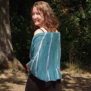 Scarf &quot;Butterfly Emerald&quot; – semicircular, butterfly-shaped - green, emerald, light blue - cape, scarf - hand-dyed wool by malabrigo