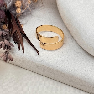 14K Solid Gold Personalized Name Ring - Handmade Jewelry Gift