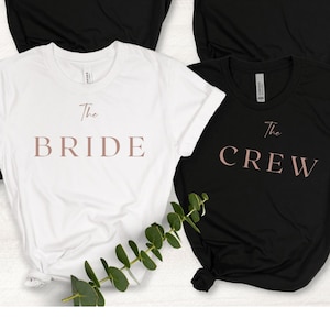 Frauen JGA T-Shirt ""Bride & Crew" einfach und modern, Hochzeitsgeschenk für Bräute, Team Bride Tee, Junggesellenabschied Shirt, Verlobung