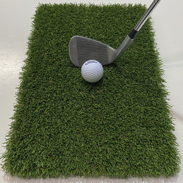 Large Winter Golf Fairway Mat; 400 x 250 Millimetres; Super Strong 27 Millimetre Artificial Grass Tee; Spring Clip Included