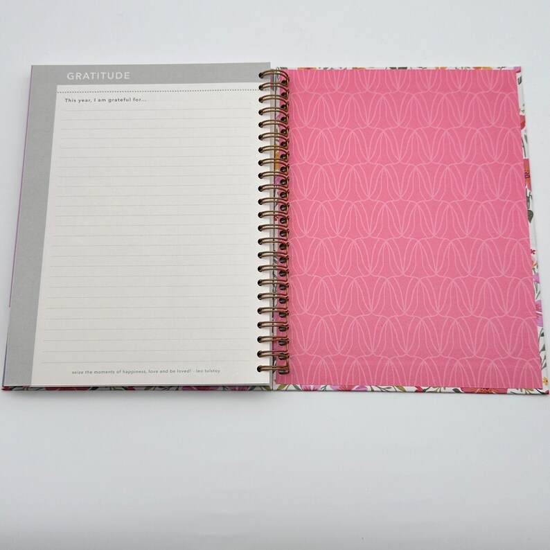 20242025 Clementine Paper Inc. 12 Months Planner Hard Cover flowers