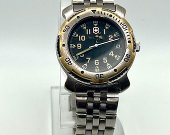 Vintage Victorinox Swiss Army Mens Watch: 1980s Diver Rare Stainless Steel new crystal Working