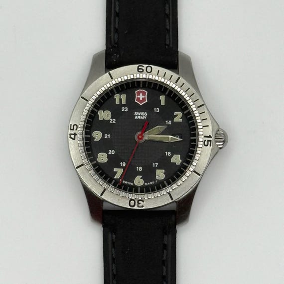 1990’s Stainless Women’s Swiss Army Watch Vintage Swiss Army Victorinox 90 main image 4