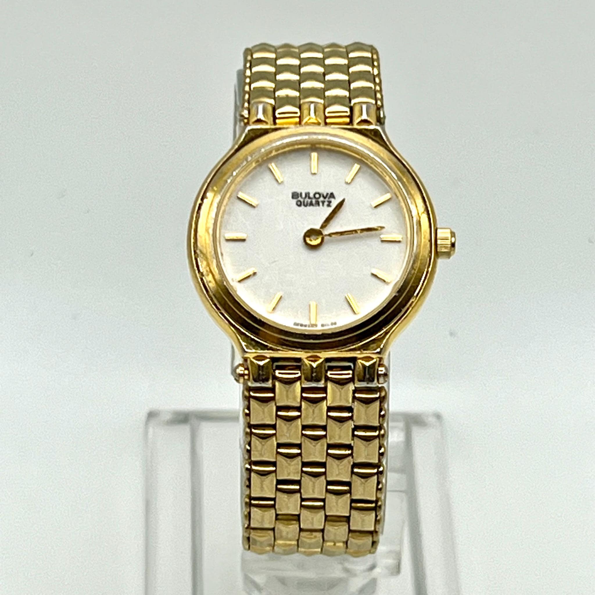 Vintage Bulova Ladies Watch : T2 1992 Germany Round White  display picture 2