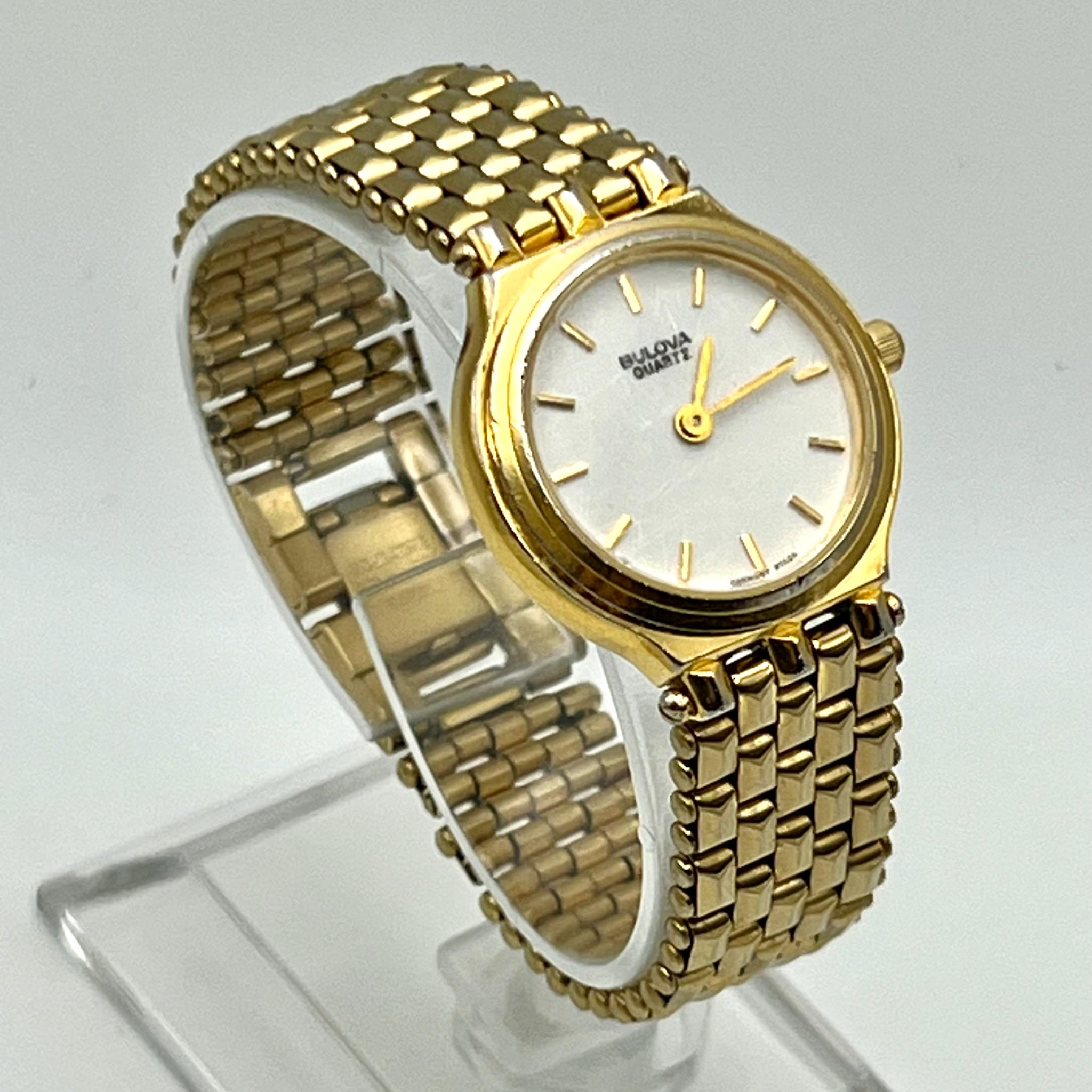 Vintage Bulova Ladies Watch : T2 1992 Germany Round White  display picture 1