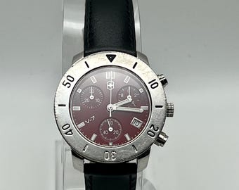 Vintage Victorinox Swiss Army Ladies Diver Watch: Red V7-35 Chrono Star 200M