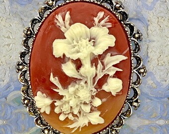 Vintage Gerry's Cameo Brooch Pendant: Floral Carved Resin, 1980s