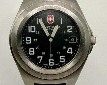 Vintage Victorinox Swiss Army Men’s Excursion Watch Working