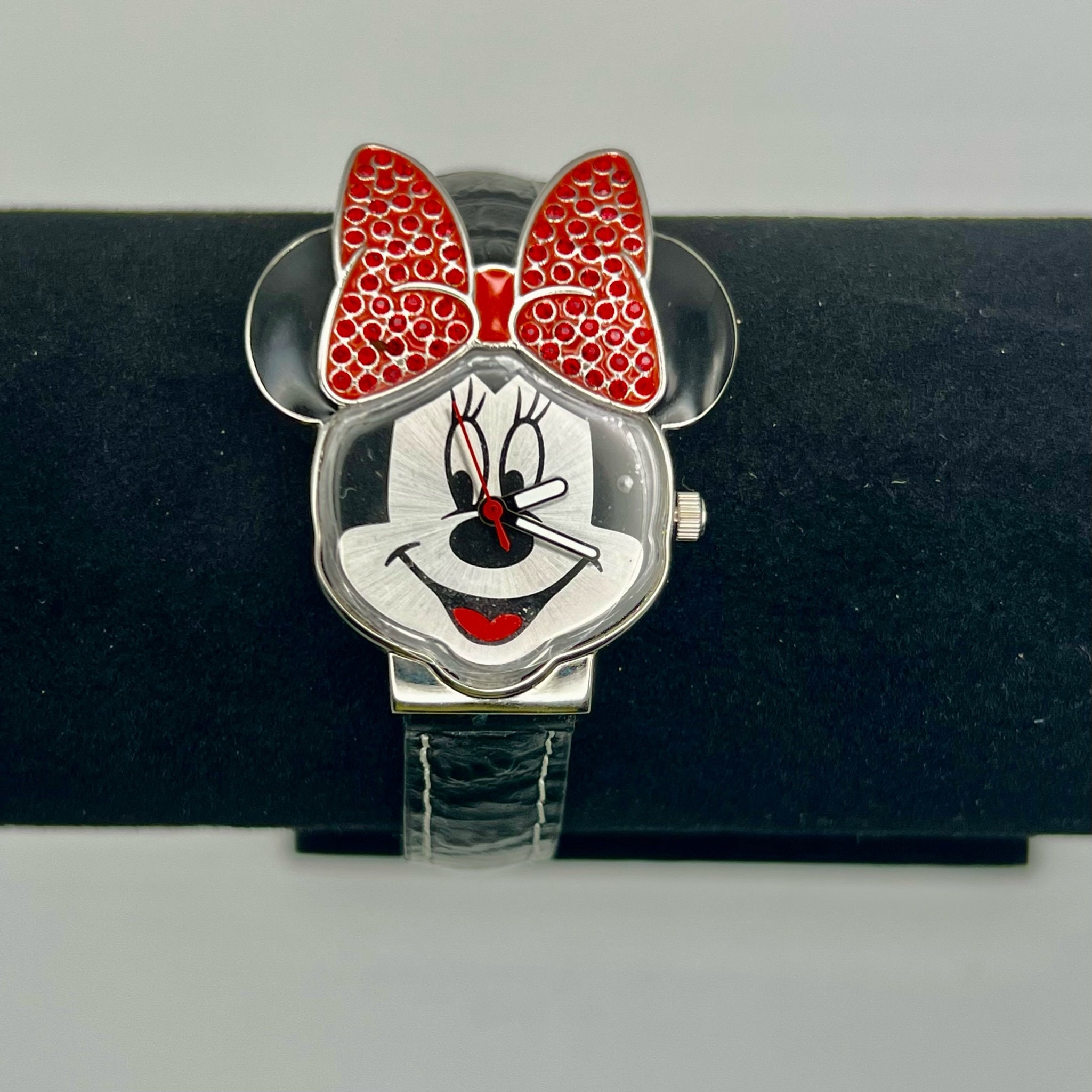 Vintage Happy Minnie Mouse Disney Red Stone Ears Watch Working Vintage Disney Minnie Mouse Ladies Watch : Happy Red Stone  main image 2