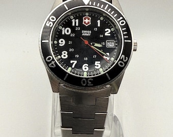 Vintage  Victorinox 90's Swiss Army Mens Watch :  Rare Lancer 100M Swiss made Watch Working