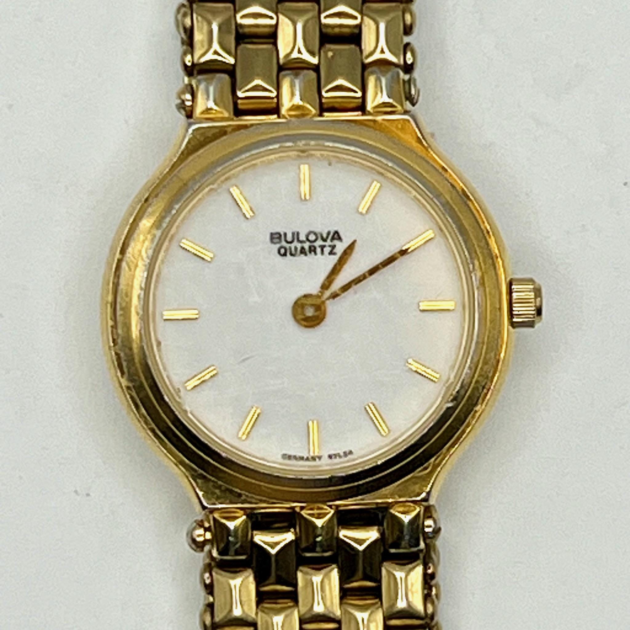 Vintage Bulova Ladies Watch : T2 1992 Germany Round White  display picture 3