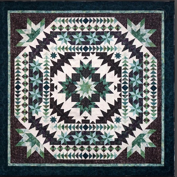 Queen Size Fair Isle Bed Quilt (98”x98”)