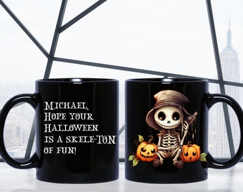 Personalisierte gruselige Skelett schwarze Becher, Skelett Tasse, Skelett Becher, lustige Halloween Becher, Kaffeetasse, Halloween-Skelett, Halloween Becher Geschenk