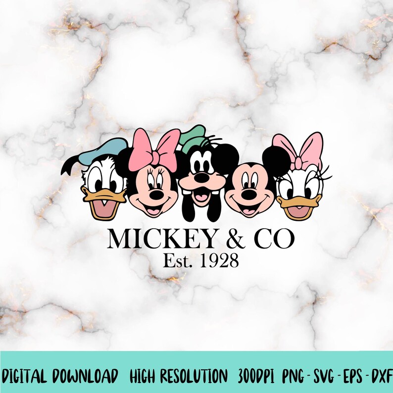 Puede incluir: Una descarga digital de un dise&ntilde;o de Mickey Mouse y sus amigos con Mickey Mouse, Minnie Mouse, Donald Duck y Goofy. El dise&ntilde;o es en negro, blanco, rosa, azul y verde. El texto "MICKEY & CO Est. 1928" est&aacute; debajo de los personajes.