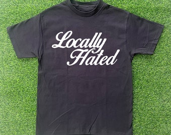 Lokalt hatad t-shirt