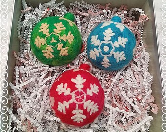 Kit de fieltrado de tres bolas "Copos de nieve"