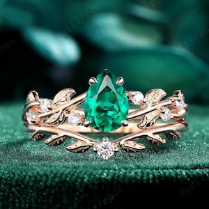 Pear Cut Green Emerald Engagement Ring Set 14K Rose Gold Nature Inspired Twig Branch Bridal Set Vintage May Birthstone Wedding Promise Ring