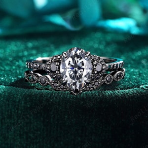 Gothic Oval Gray Moissanite Engagement Ring Set, Unique Rhodium Black Gold Grey Moissanite Bridal Set, Vintage Witchy Wedding Ring for Women