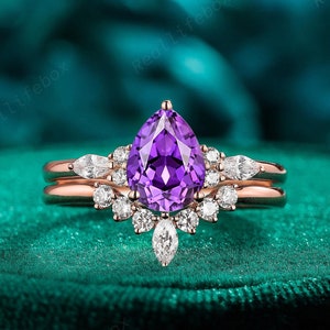 Pear Purple Sapphire and Diamond Bridal Set, Vintage 14K Rose Gold Engagement Ring Set, Unique Violet Sapphire Wedding Promise Ring for Her