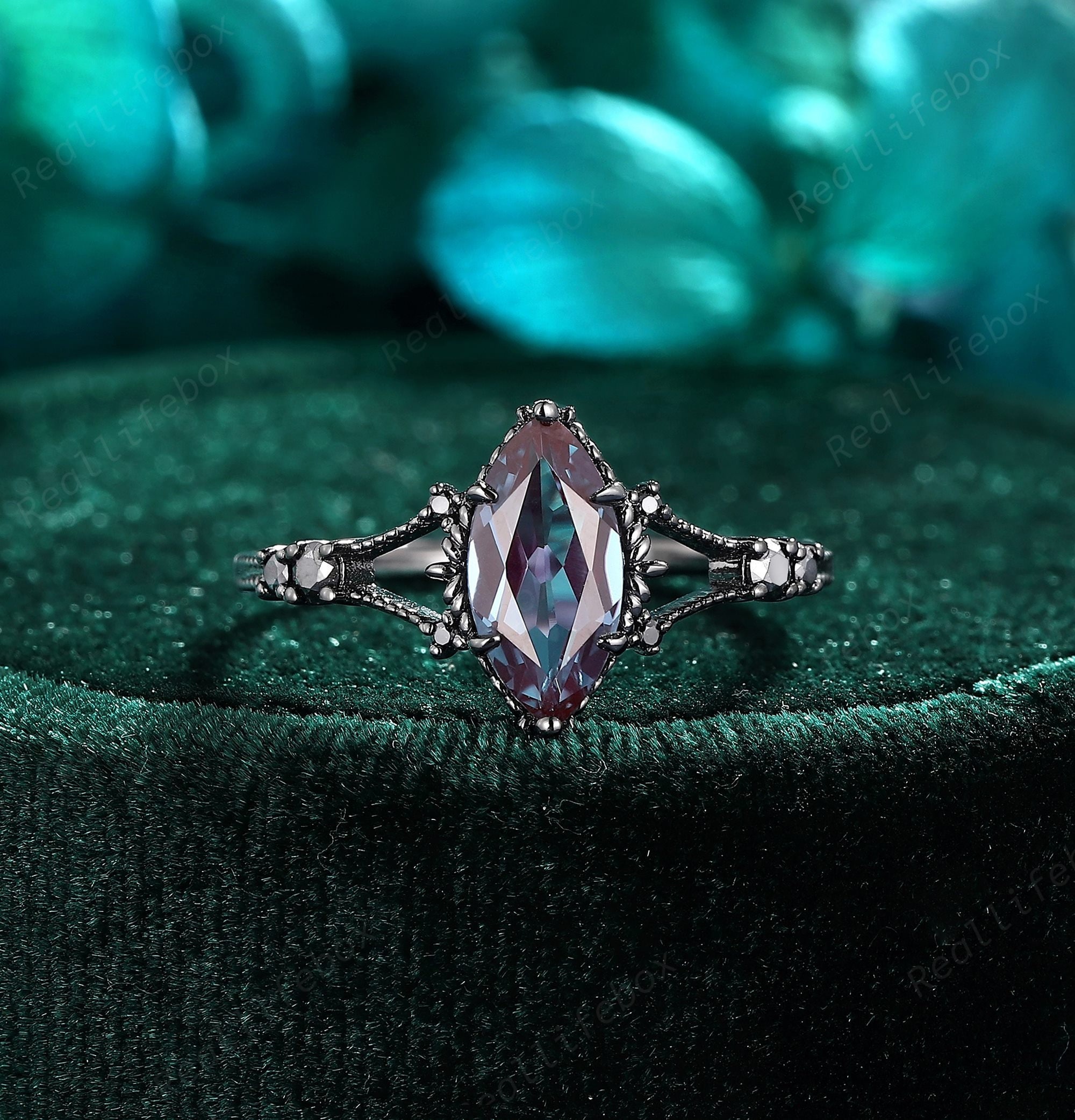 Gothic Marquise Cut Alexandrite Engagement Ring, Unique Black Gold Alexandrite Promise Ring, Dark Witchy Wedding Ring Jewelry Gift for her