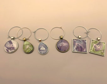 charmes de vin OOAK ; Cadeau de demoiselle d'honneur - Apportez du style dans votre verre - Cadeau pour votre meilleure amie - Cadeau pour enseignant - Cadeau de pendaison de crémaillère