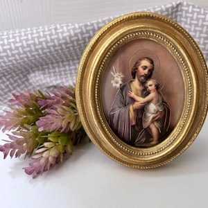 St Joseph and Child Jesus Print with Gold Leaf Oval Frame 3-1/2&quot; x 4-1/2&quot;