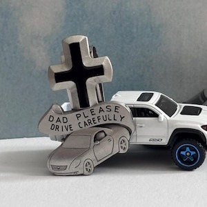 Pewter Dad Please Drive Safely Visor Clip Travel Protection