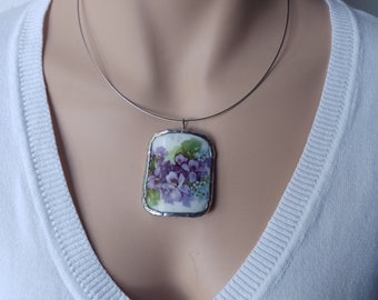 Porcelain pendant garden violets/Handmade jewelry/Broken porcelain/Vintage pendant/Broken China Necklace/Shabby Chic jewellery