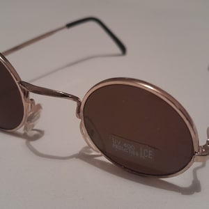 Oryginalne okulary przeciwsłoneczne dla dzieci John Lennon z lat 80., styl vintage, szerokość zauszników 100 mm, średnica 35 mm, brązowe soczewki, mała twarz, złota oprawka