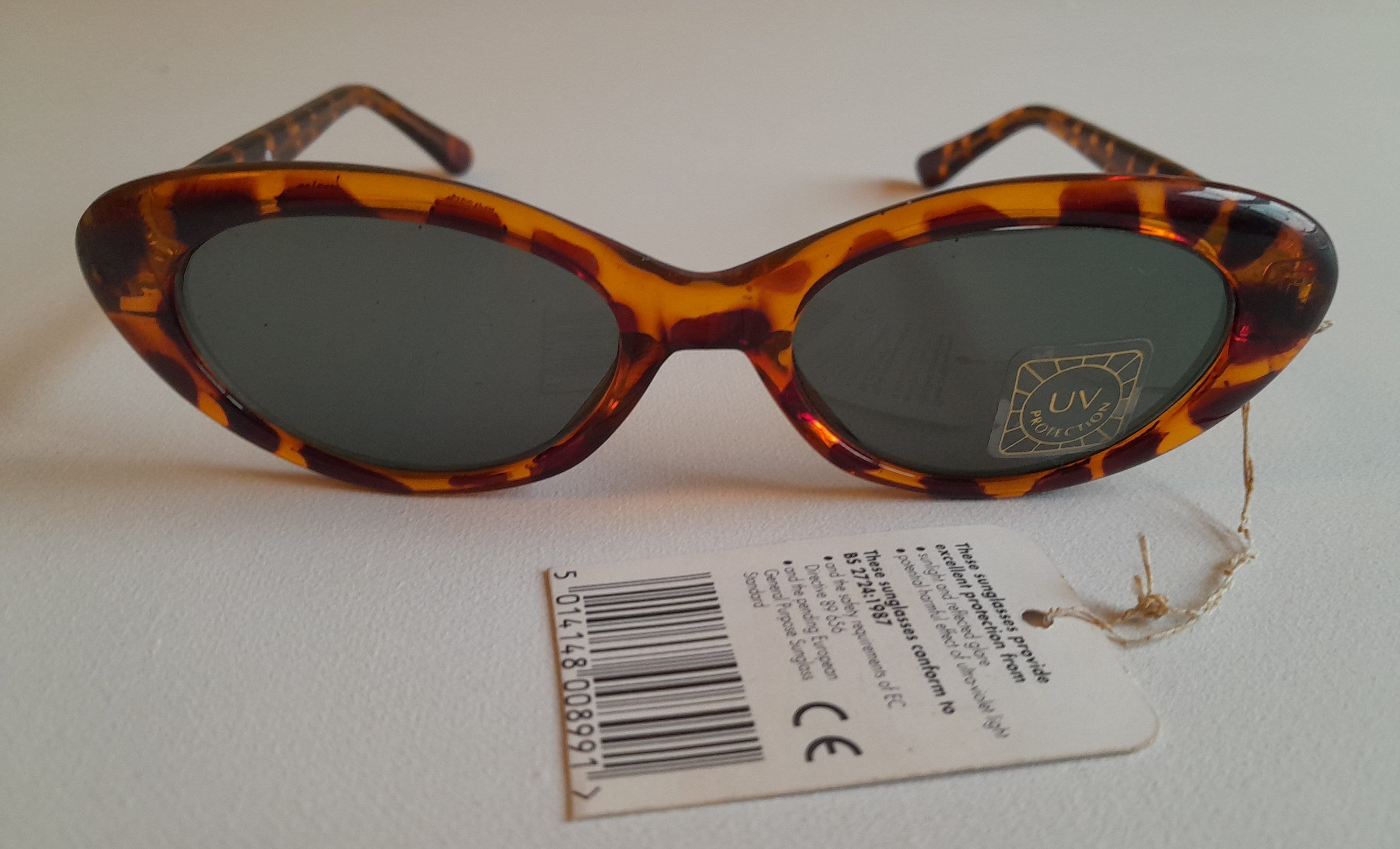 True Vintage Cat Eye Sunglasses 1980
