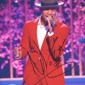 Ne-Yo Signed Autographed 8x10 Photo PSA/DNA Authenticated